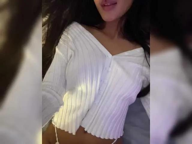 InJiOcean99 on BongaCams 