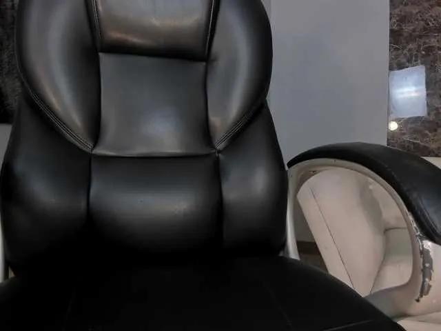 JuanitaClay — Nice and open mind people, horny conversations... I love to explore my body with someone else... Wanna do it with me?