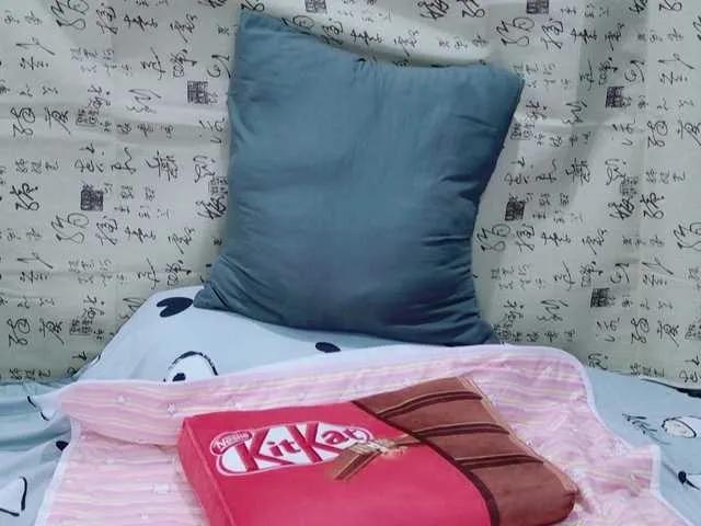 kiki-001 on BongaCams 