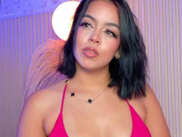 NikkSantini on BongaCams 