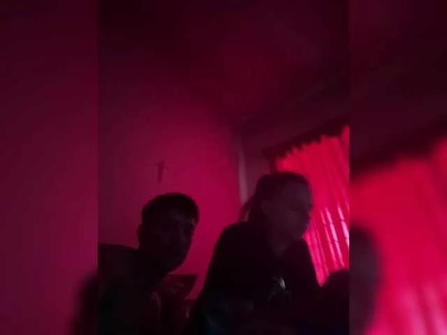 Parejacaliente6669 on BongaCams