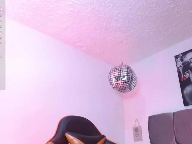 Samara-wish on BongaCams 