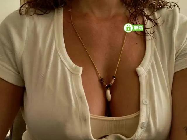 SweetLilLulu on BongaCams 