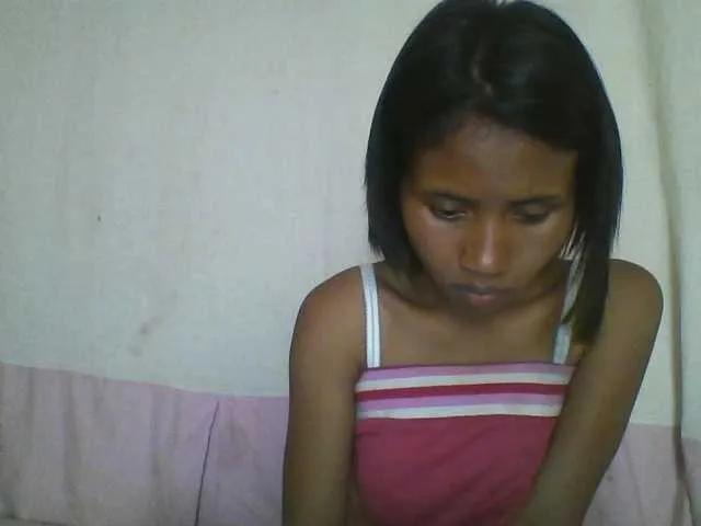 YoungNatie on BongaCams