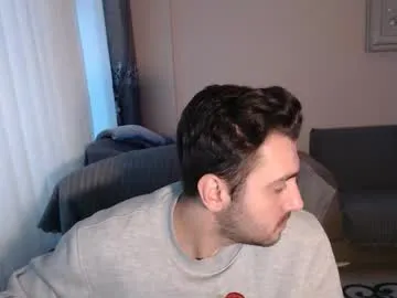 2handsomeman on Chaturbate