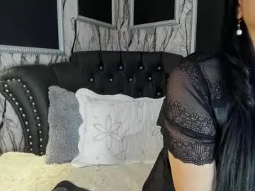 adelinemoretti on Chaturbate