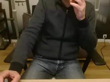 aixcited — Aixcited's room #french #gay #daddy #feet #nipples