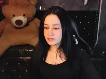 aleja05_b on Chaturbate