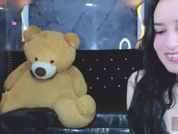 aleja05_b on Chaturbate