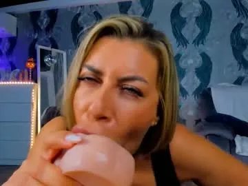 anneswhite on Chaturbate 