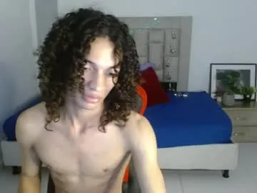 axel_fox7 on Chaturbate