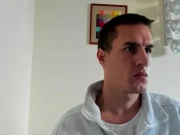 axl_fx on Chaturbate