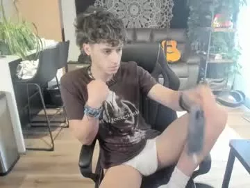 bashful4200 on Chaturbate