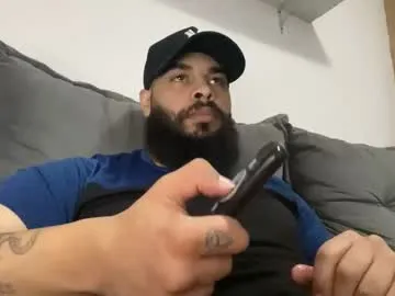 beardmax on Chaturbate