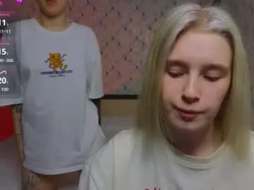 berry_assortment — GOAL: naked kiss [228 tokens remaining] HOTTEST OIL SHOW WITH TWO SEXY GIRLS #blonde #skinny #bigass #lesbian #teen