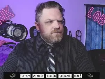 bi_master_mack on Chaturbate