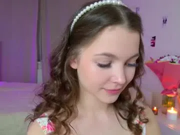 charming_bliss on Chaturbate