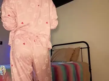 cherrycreme on Chaturbate