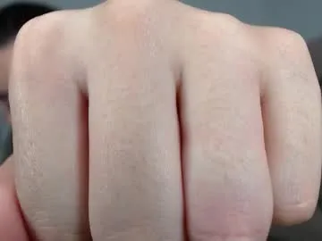 chloe_vahos on Chaturbate