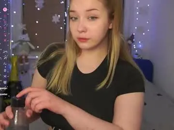 cute_sharloti — dildo fuck my tight pussy <3 #new #ukraine #bigboobs #lovense #curvy [996 tokens remaining]