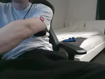 deanparkerx on Chaturbate