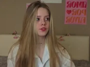 denaebeste on Chaturbate