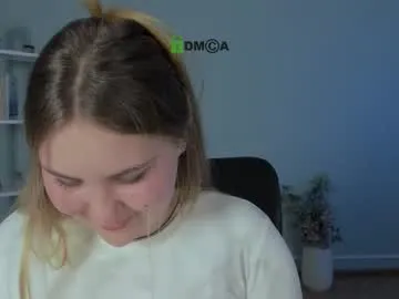 dina_bloom — GOAL: showing ass [19 tokens remaining] Welcome to my room! #18 #nonude  #c2c  #young #hairy