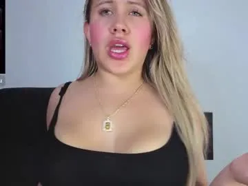 eleecttraa_12 on Chaturbate