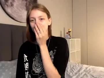 ellie_hollow on Chaturbate 