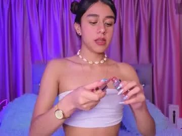 emiiscoot_1 on Chaturbate 