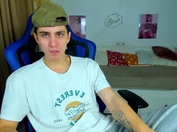 frank_mooree on Chaturbate