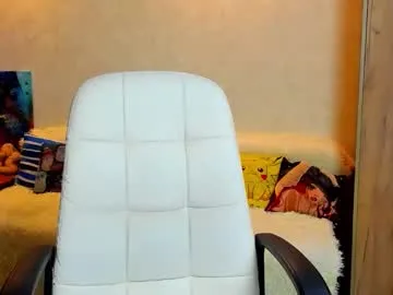 gloria_wood on Chaturbate