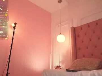 honeyymoonn_ on Chaturbate