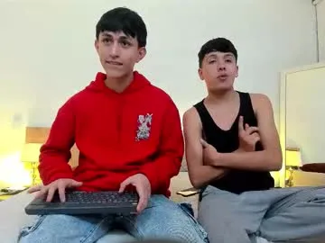 hoot_booys_ on Chaturbate
