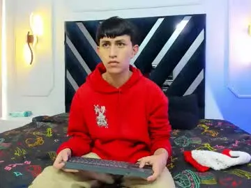 hoot_booys_ on Chaturbate