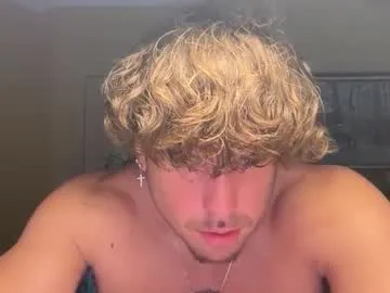 hungkingg22 on Chaturbate