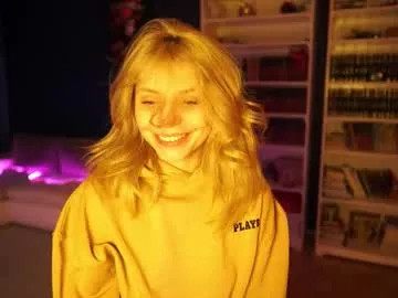 idontlikeguccibelts on Chaturbate