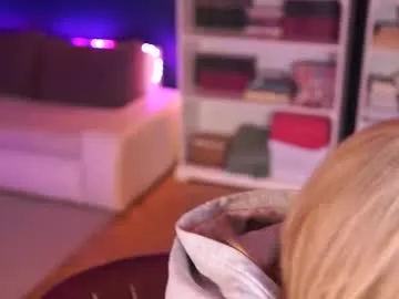 idontlikeguccibelts on Chaturbate