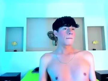isaac_kurtt — GOAL: BOUCING ASS [21 tokens remaining] Welcome to my room! Im your favorite model  #feet #bigcock #latino #new #young