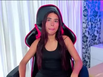 issie_cute on Chaturbate 