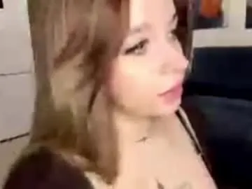 janniekeneipp on Chaturbate