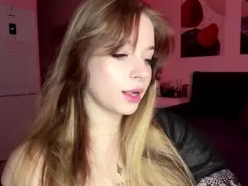 janniekeneipp on Chaturbate