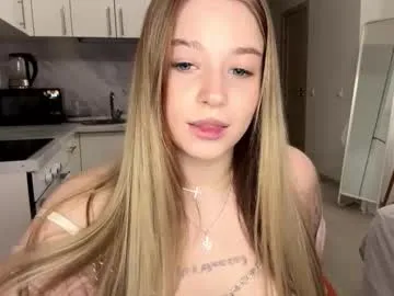 janniekeneipp on Chaturbate