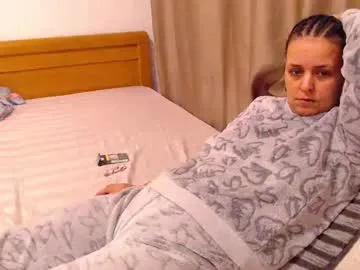 jessiestar3 — FUCK me while PARENTS ARE home - Keep tipping to keep buzzing - Multi-Goal : squirt 1000 #anal  #pregnant #milk  #bigass  #squirt #bigboobs #cum #pussy #lovense #new #latina #natural [9994 tokens rema