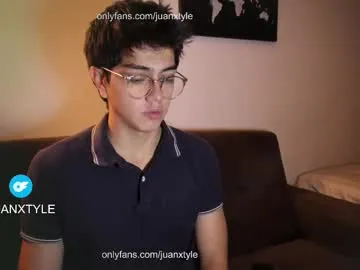 juancamroom on Chaturbate
