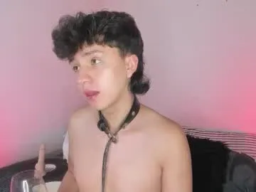 juandaaa__ on Chaturbate