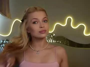 kelly_peachpiee — GOAL: Show tits [305 tokens remaining] Welcome to my room! #feet #blonde #redhead #lovense #new