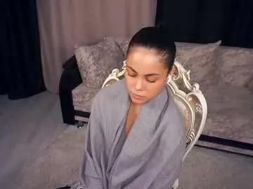 lashonsineath — The kiss of the camera [0 tokens remaining] Hello guys! I'm Eva and it's great to see you here! #18 #new #shy #braces #latina