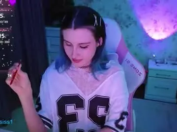 linksiss on Chaturbate