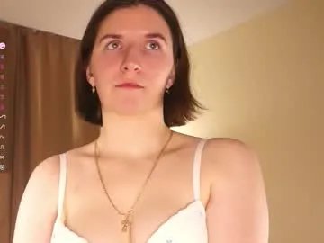 lynngroves on Chaturbate 